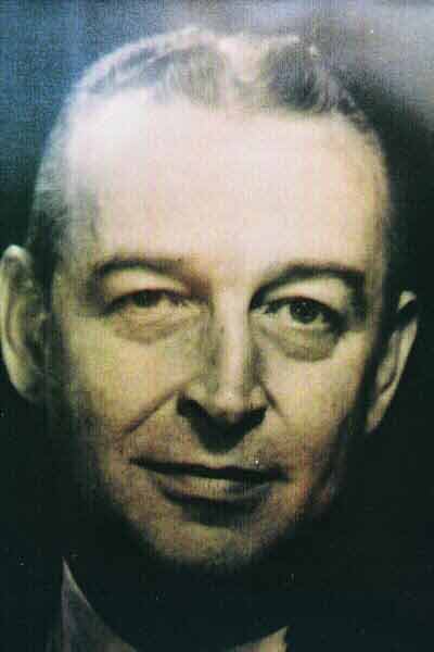 Earl04.jpg (77821 bytes)