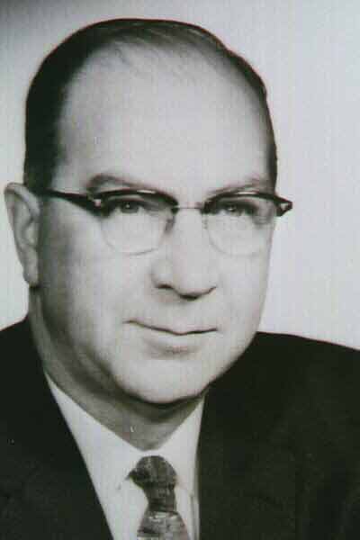 Ernie07.jpg (53616 bytes)