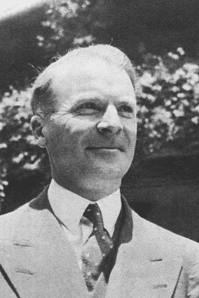 Hank11.jpg (103212 bytes)